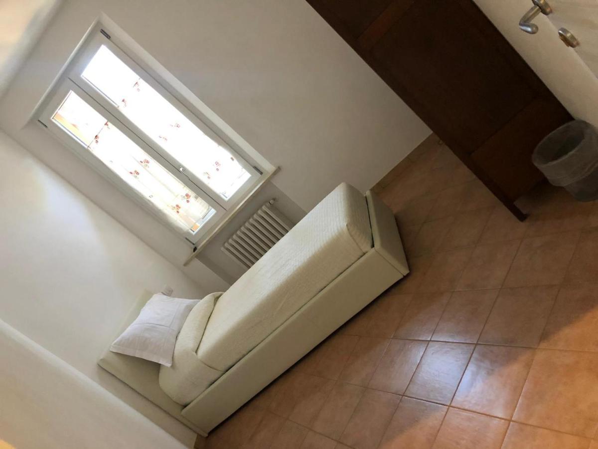 B&B Giulia Парма Экстерьер фото